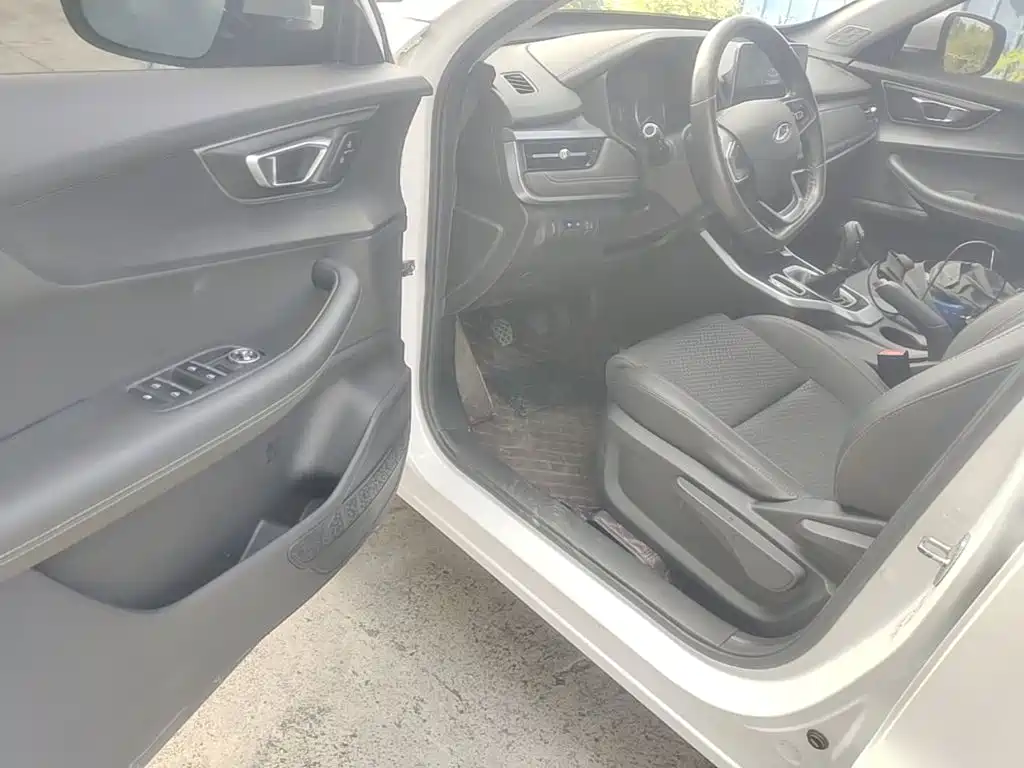 Chery Tiggo 5x 2021 — фото 16