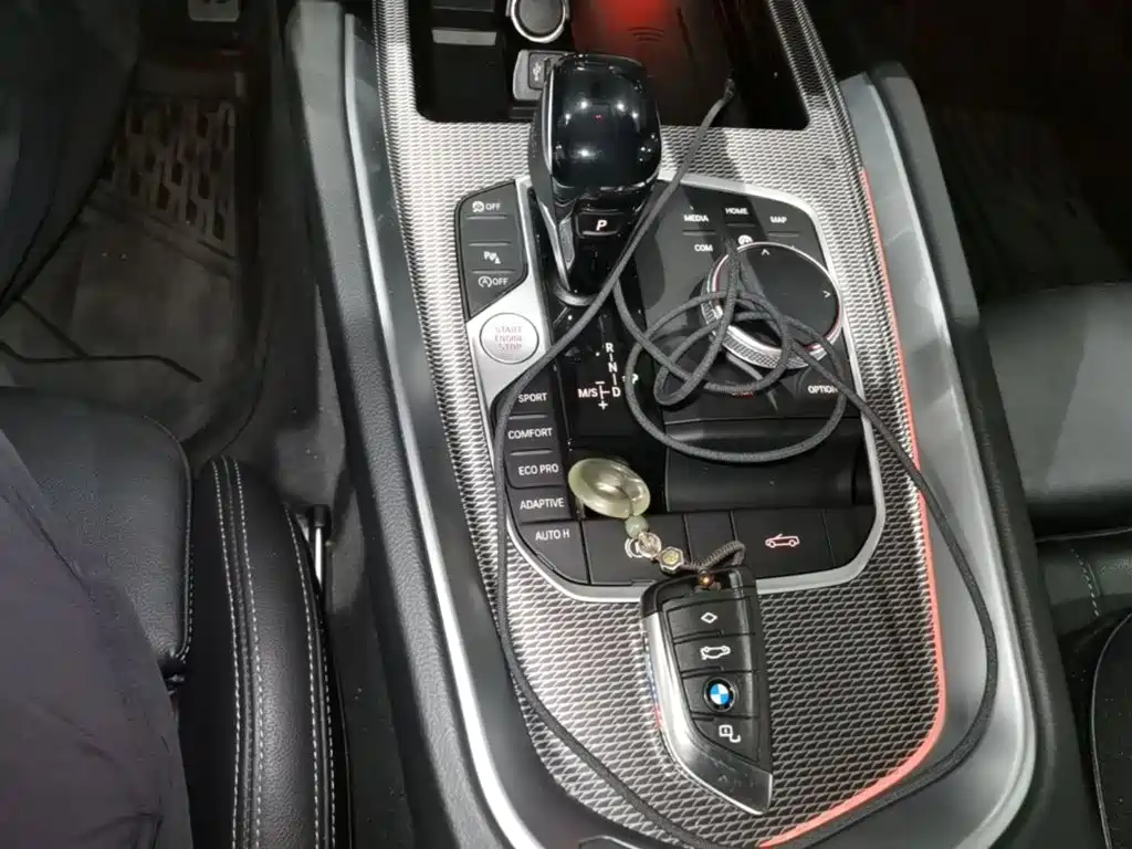 BMW Z4 2021 — фото 14