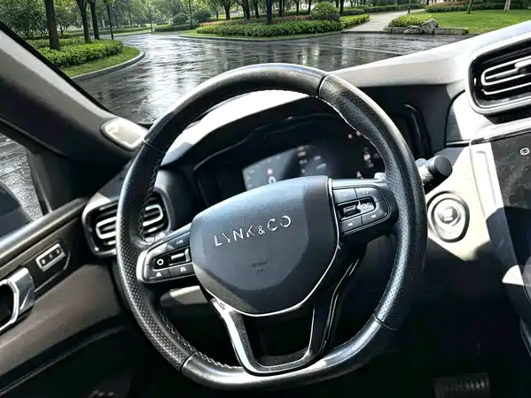 Lynk & Co 03 2019