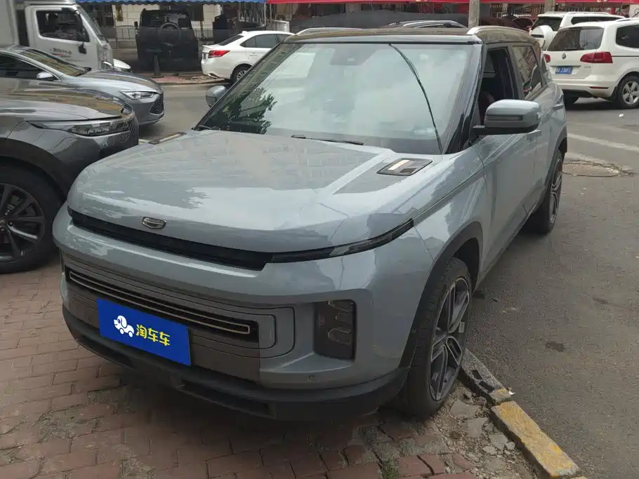 Geely ICON 2021