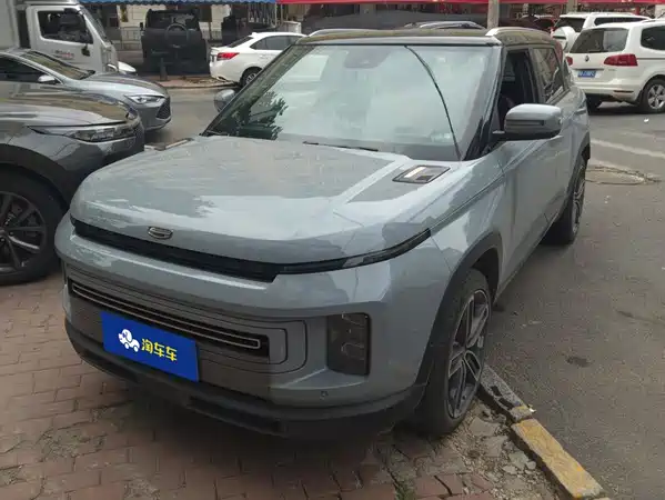 Geely ICON 2021