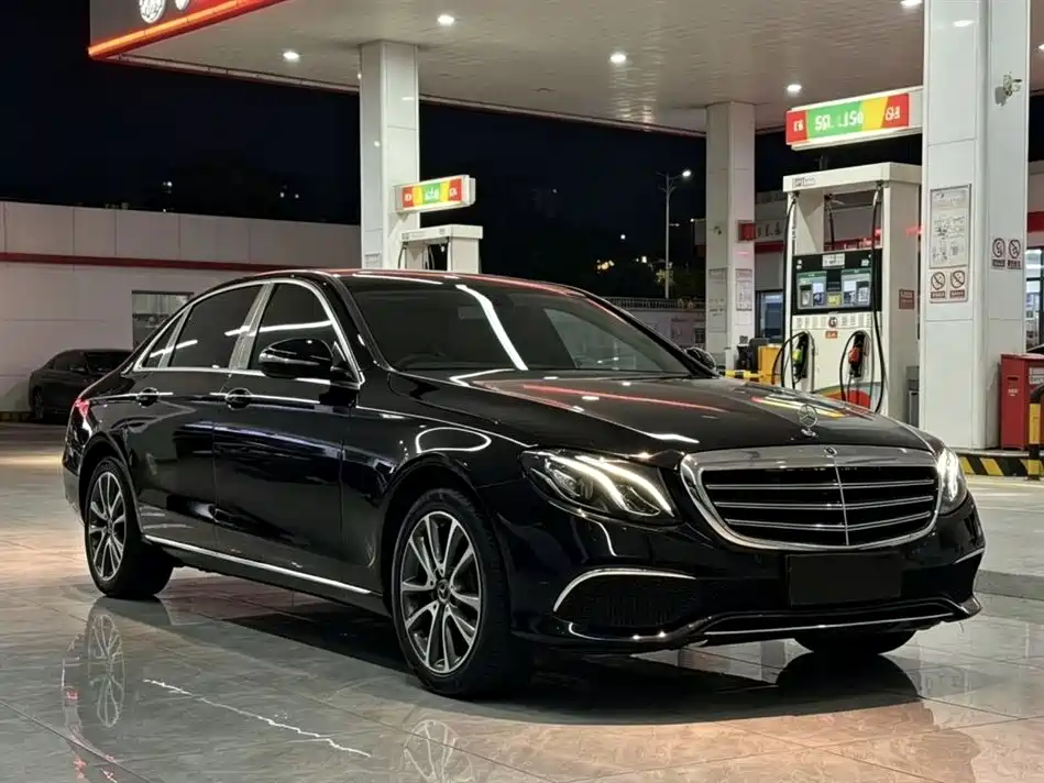 Mercedes-Benz E-Class 2018 — фото 1