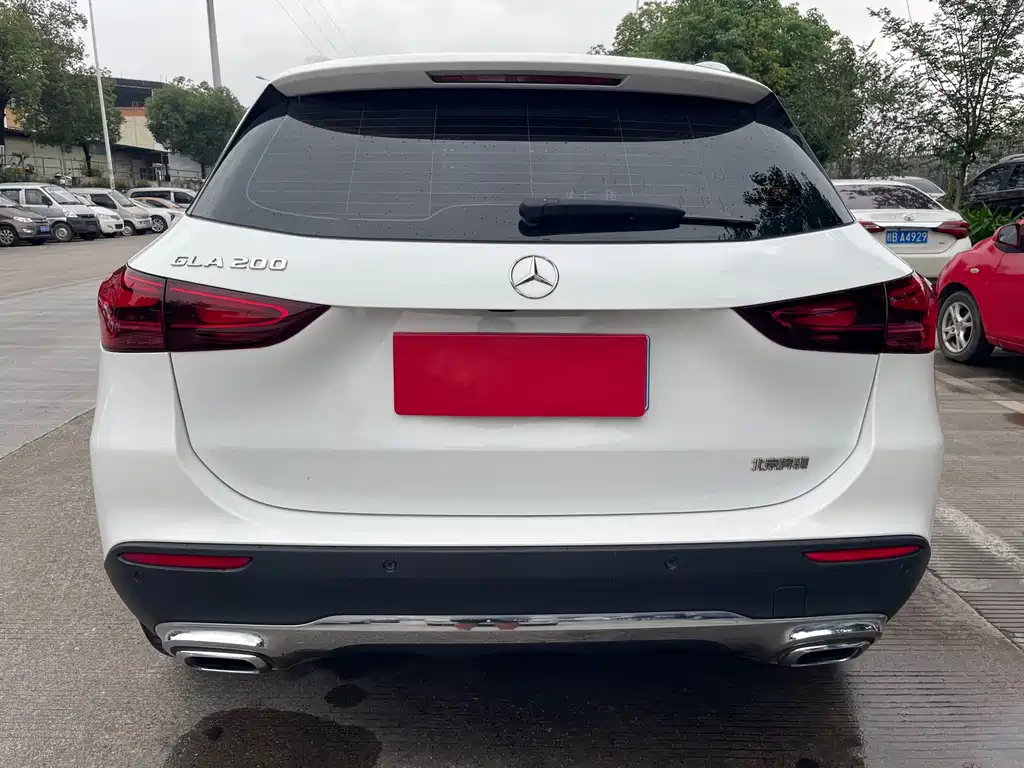 Mercedes-Benz GLA 2024 — фото 8