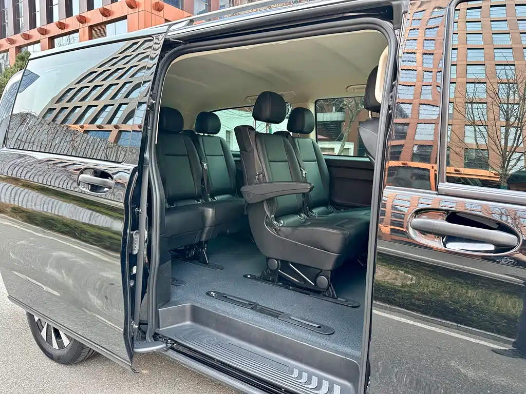 Mercedes-Benz Vito 2022 — фото 10