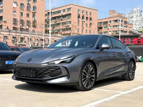 MG MG7 2023