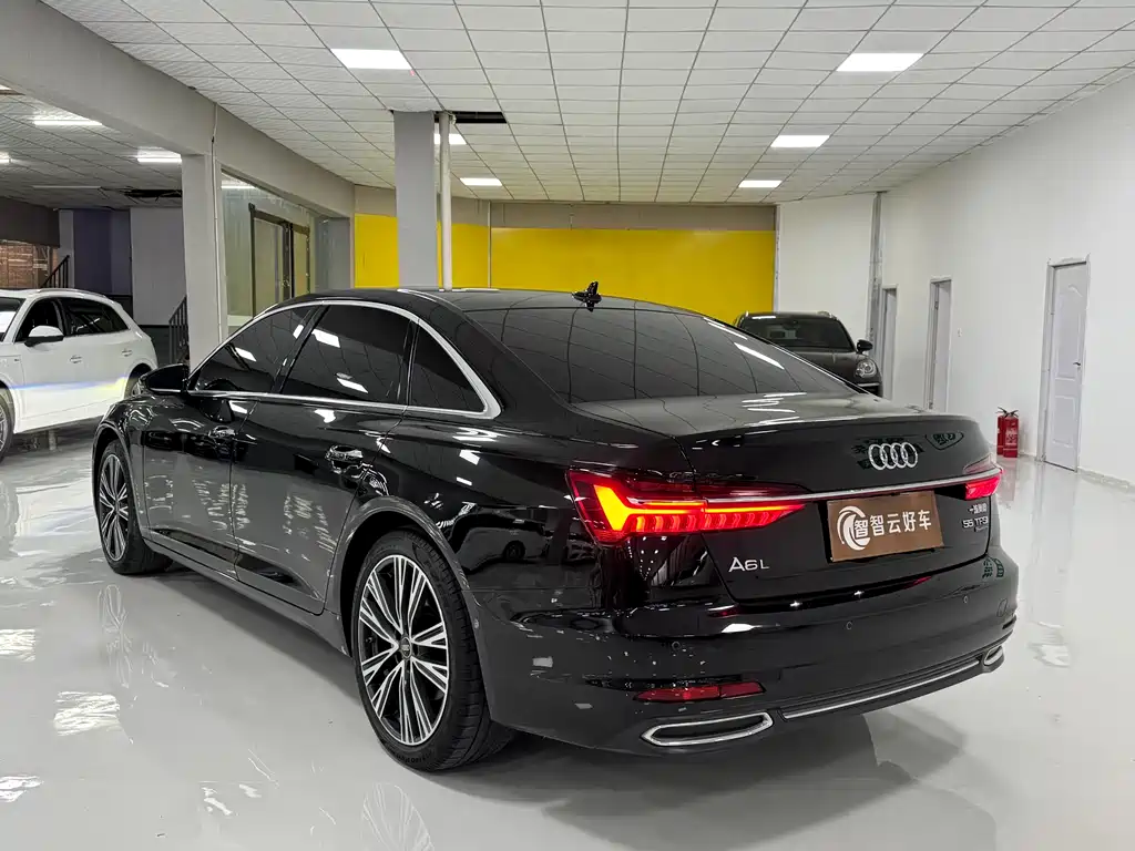 Audi A6L 2022