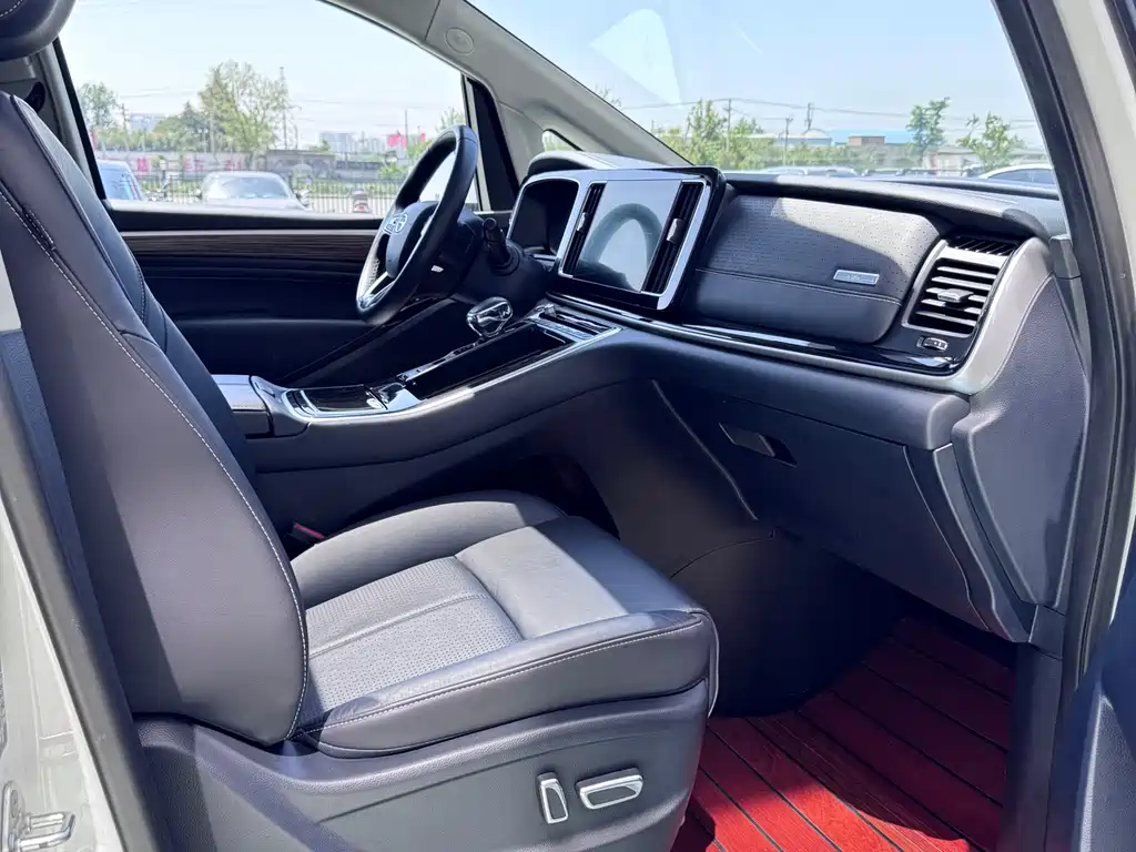 GAC Motor Trumpchi M8 2020 — фото 11