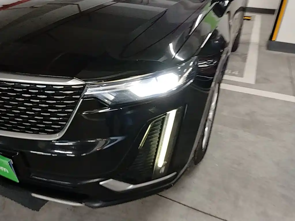 Cadillac XT6 2020 — фото 24
