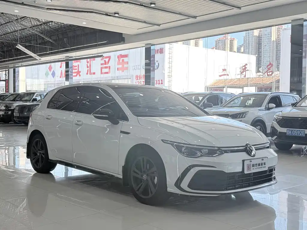 Volkswagen Golf 2023