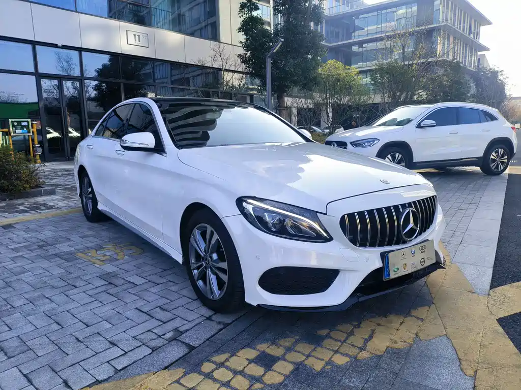 Mercedes-Benz C-Class 2018 — фото 3