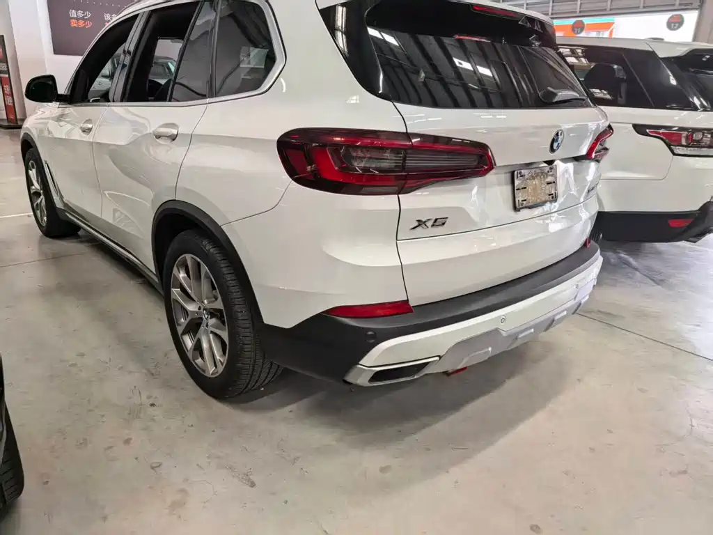 BMW X5 2022 — фото 8