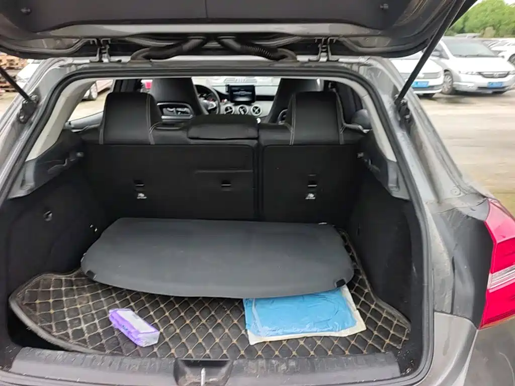 Mercedes-Benz GLA 2017 — фото 19