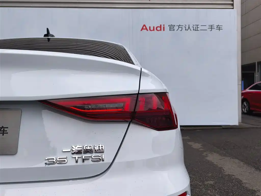 Audi A3 2024 — фото 15