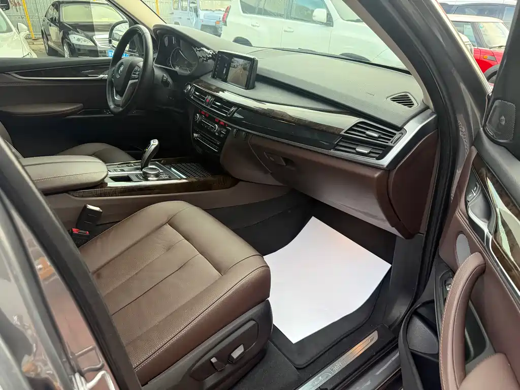 BMW X5 2018 — фото 13