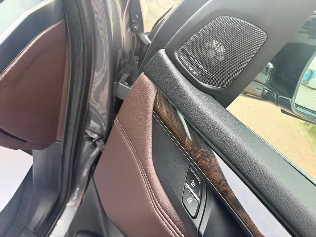 BMW X5 2018 — фото 12