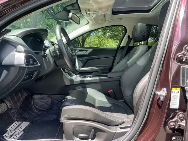 Jaguar XEL 2019