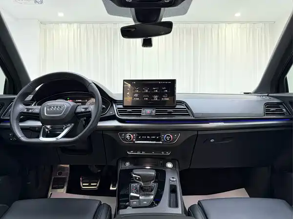 Audi Q5L 2024