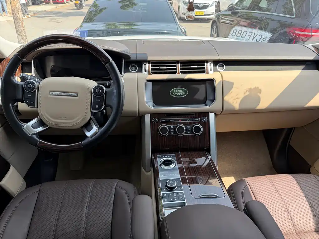 Land Rover Range Rover 2017 — фото 11