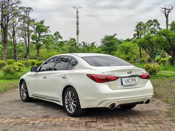 Infiniti Q50L 2018