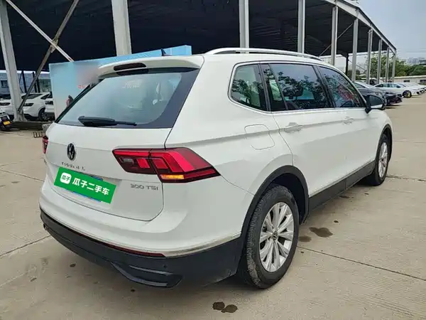 Volkswagen Tiguan L 2024