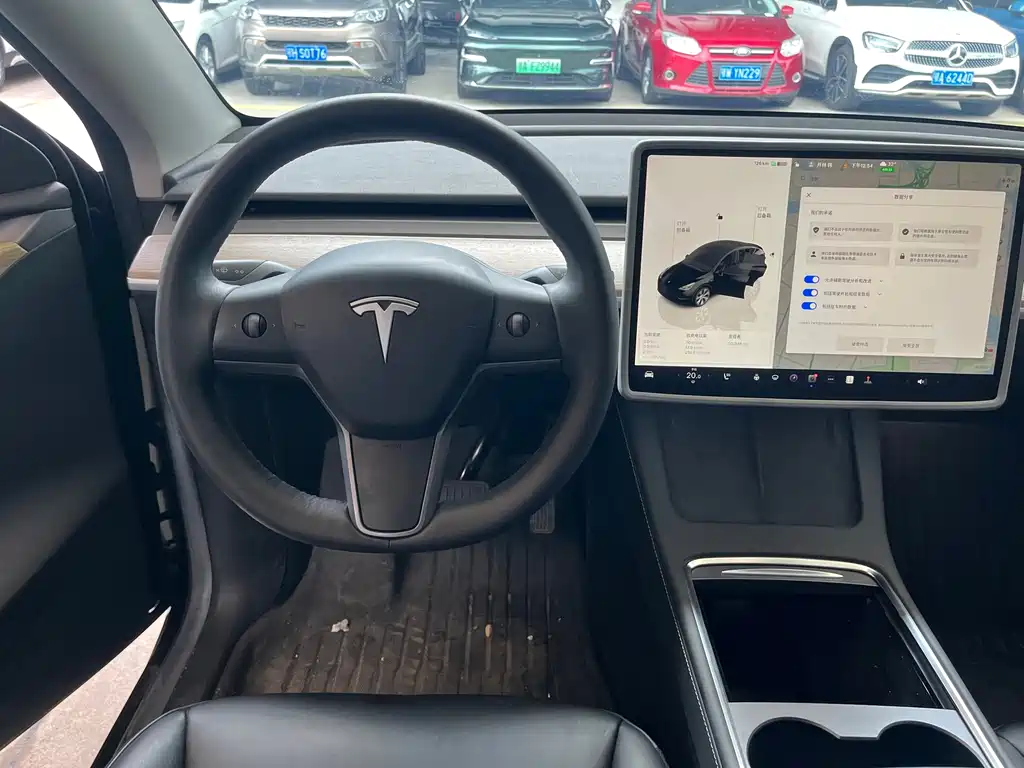 Tesla Model Y 2022 — фото 4