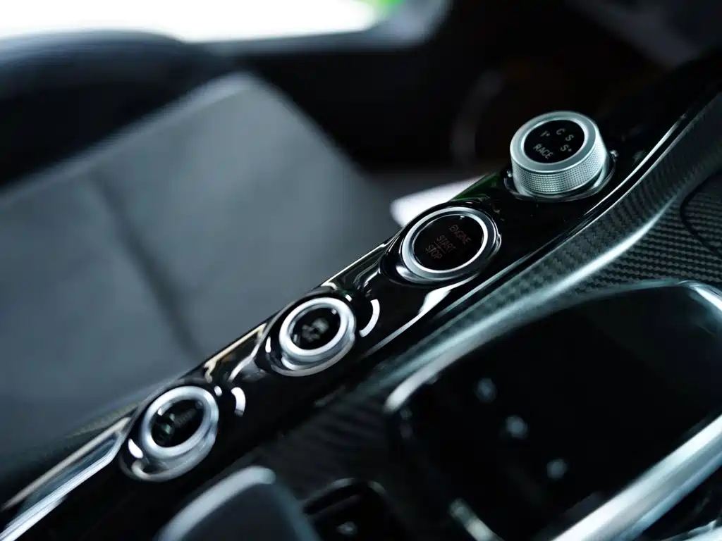 Mercedes-Benz AMG GT 2018 — фото 40