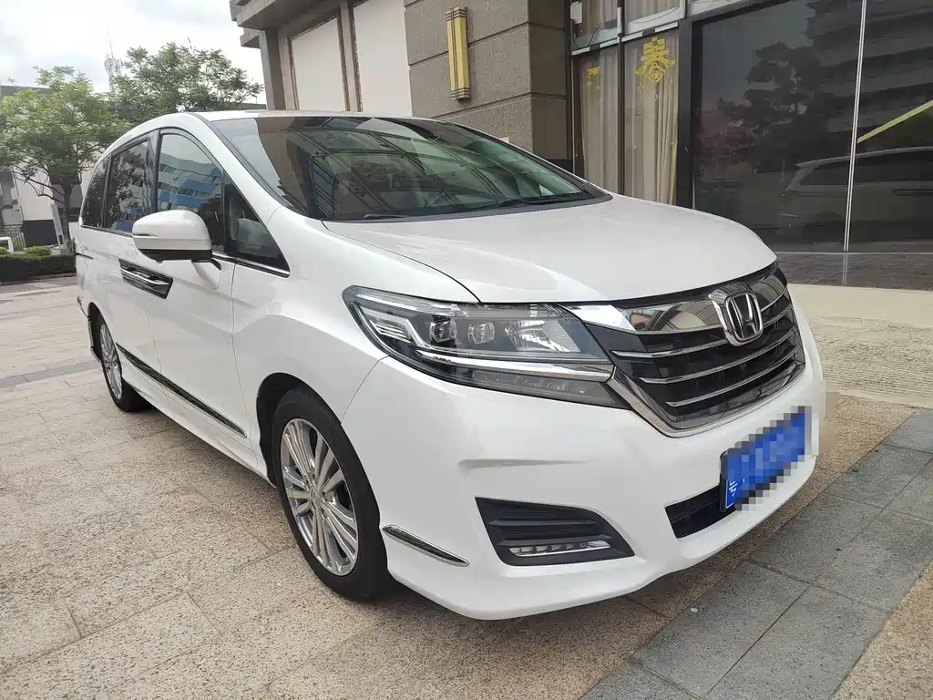 Honda Elysion 2017