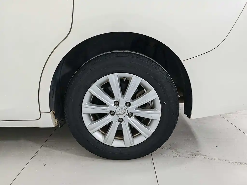 GAC Trumpchi M6 2020 — фото 16