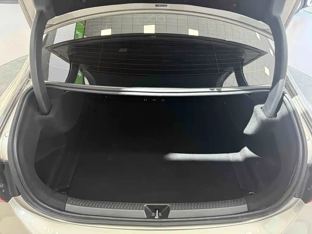 Mercedes-Benz A-Class 2022 — фото 19