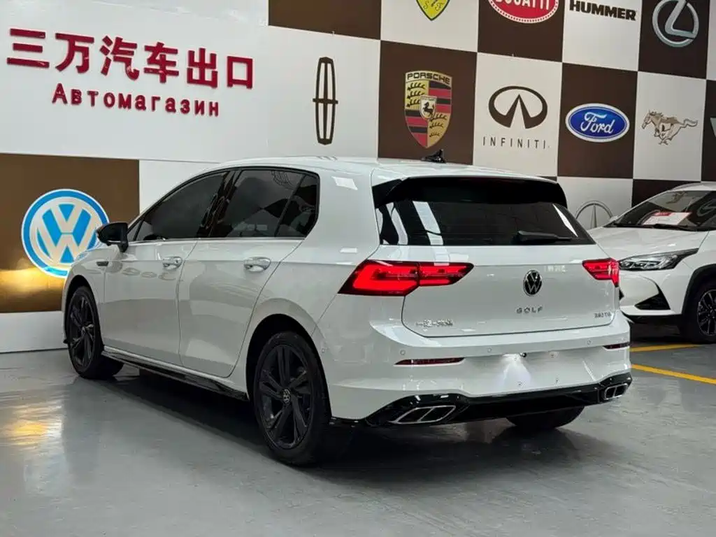 Volkswagen Golf 2023