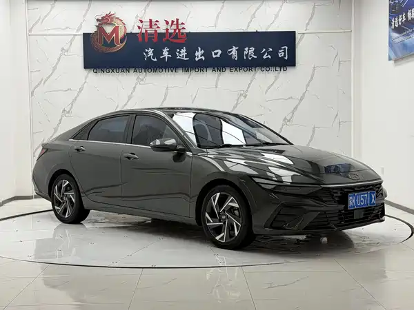 Hyundai Elantra 2023