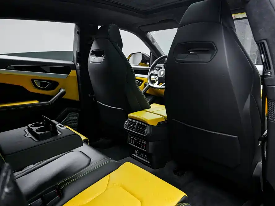 Lamborghini Urus 2022 — фото 14