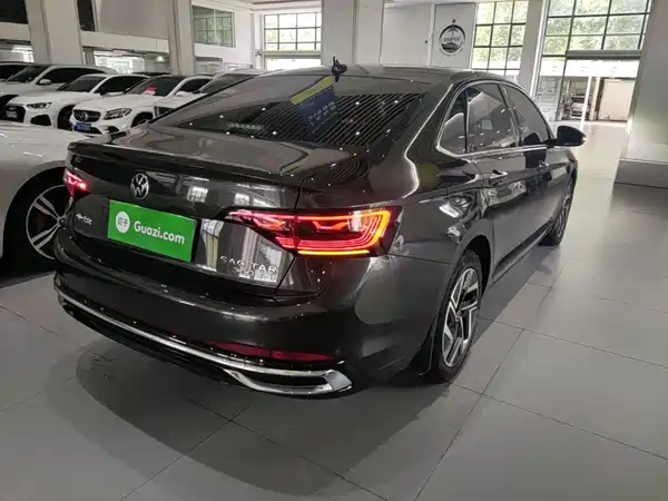 Volkswagen Sagitar 2025