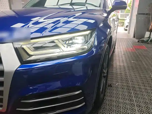 Audi Q5L 2019