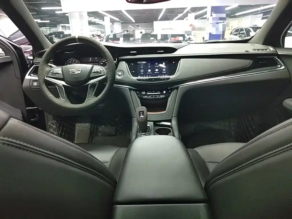 Cadillac XT5 2021 — фото 10
