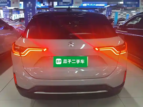 NIO ES6 2020