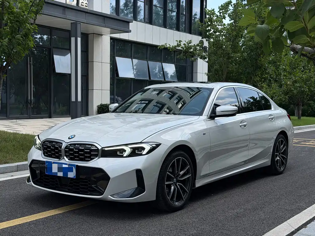 BMW 3 Series 2025