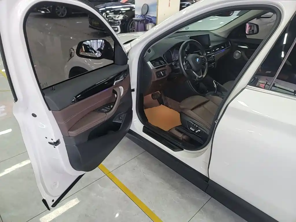 BMW X1 2021 — фото 15