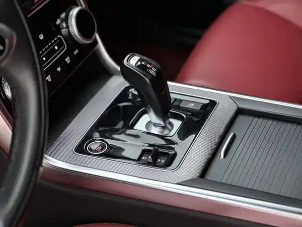 Jaguar XEL 2022