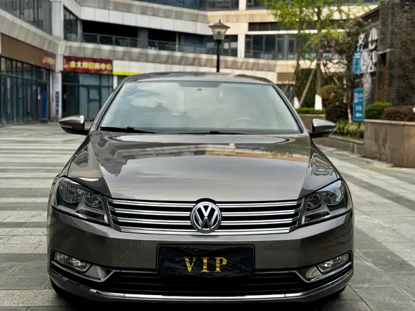 Volkswagen Magotan 2012