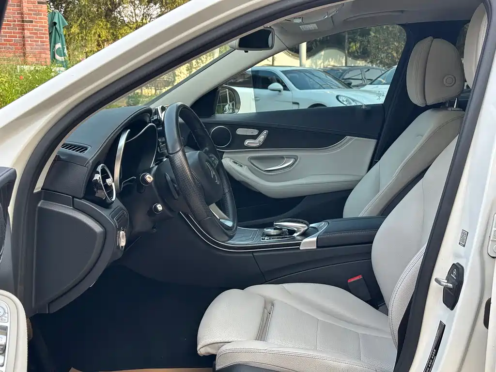 Mercedes-Benz C-Class 2015 — фото 11