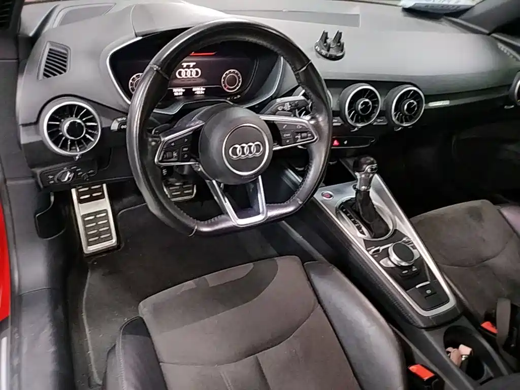 Audi TT 2017 — фото 16