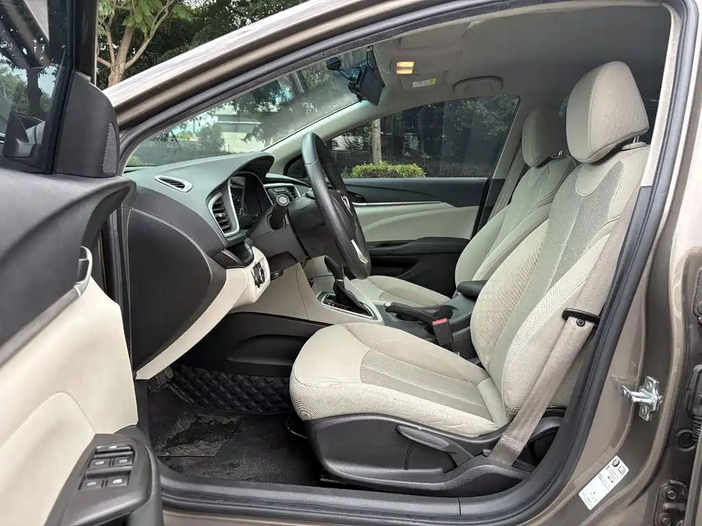 Buick Excelle 2016