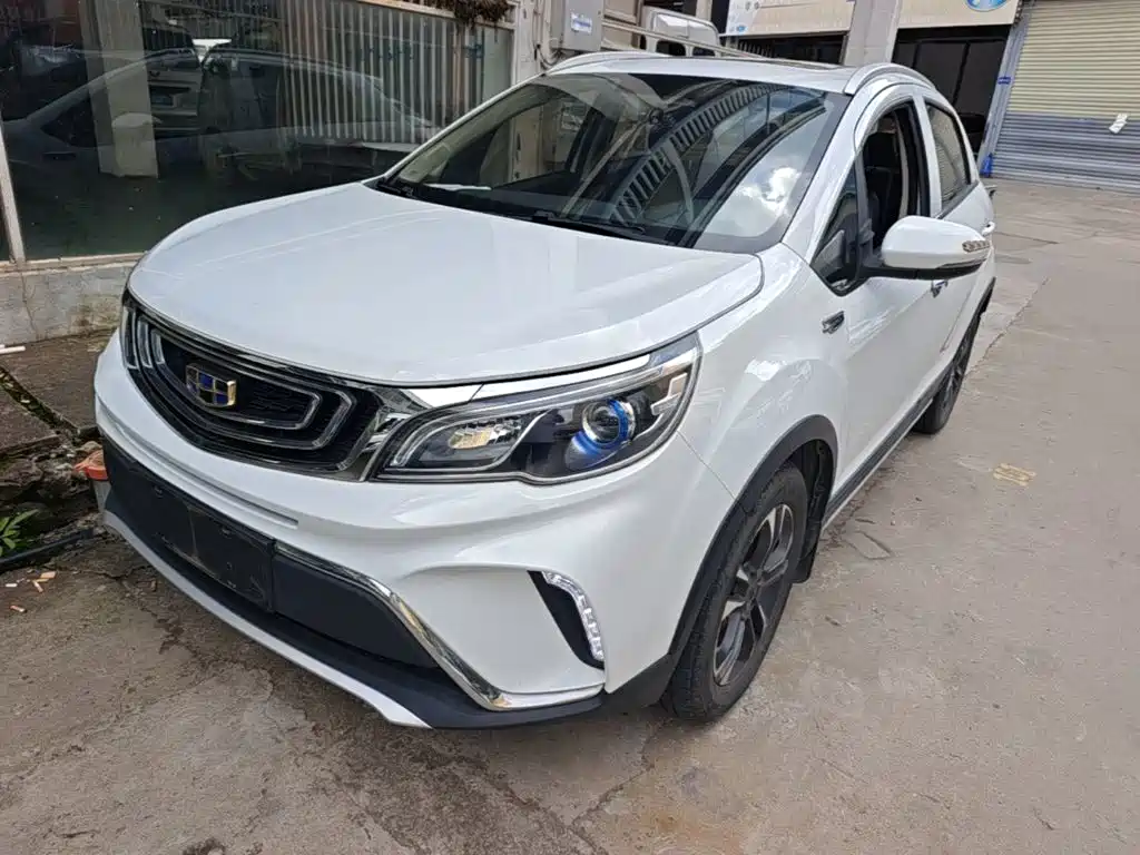 Geely Vision X3 2020 — фото 1