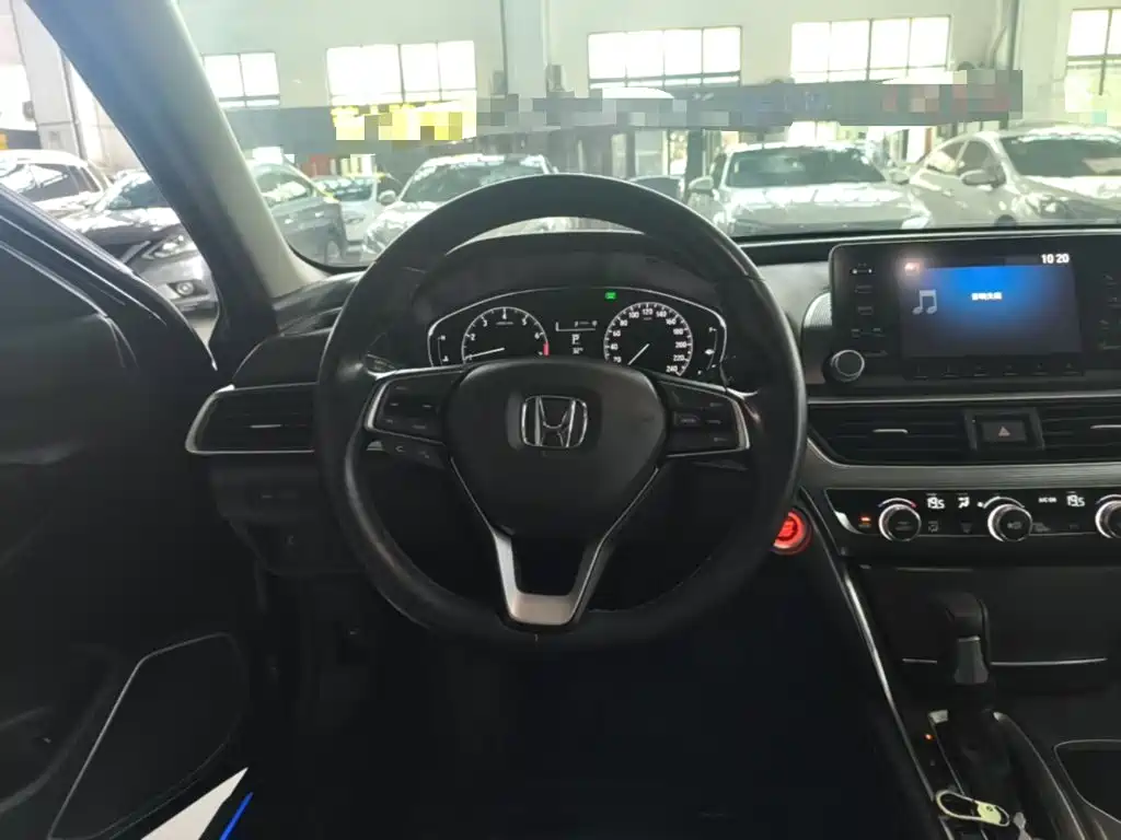 Honda Accord 2020 — фото 11