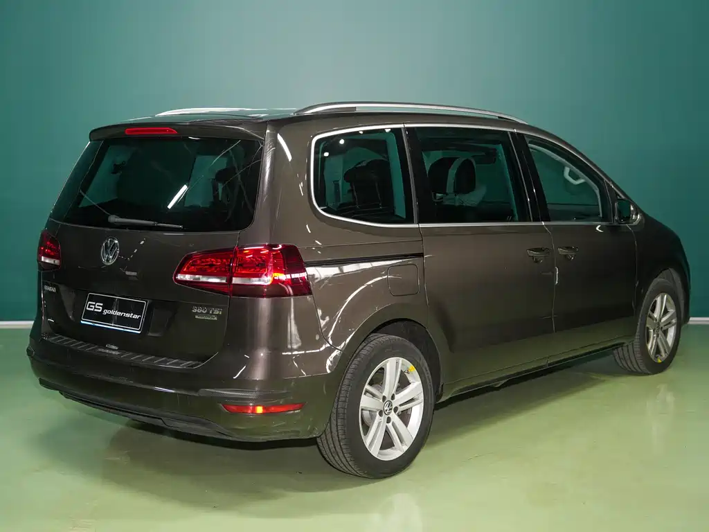 Volkswagen Sharan 2017 — фото 3