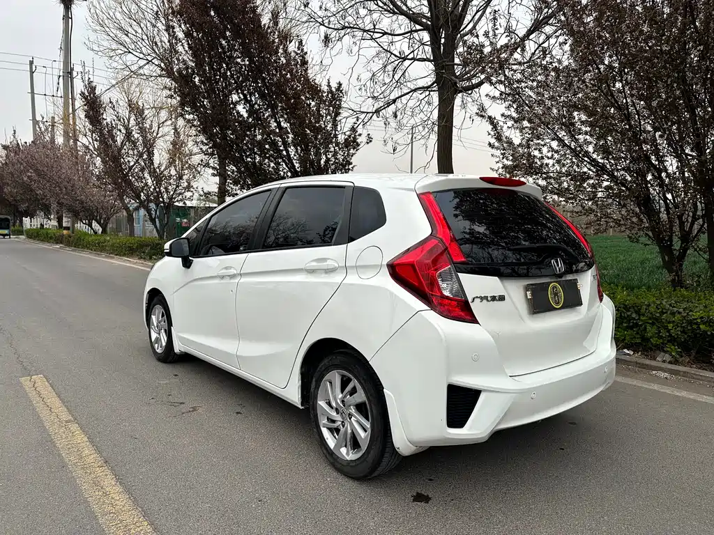 Honda Fit 2015 — фото 5