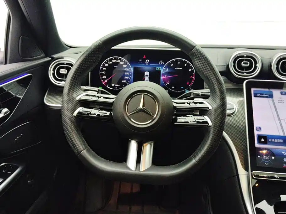 Mercedes-Benz C-Class 2023 — фото 15