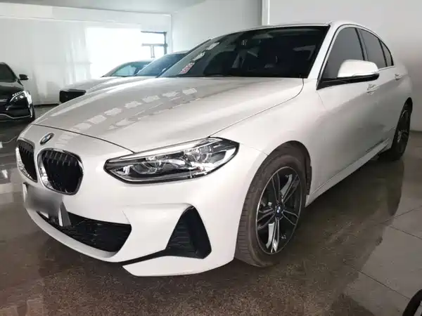 BMW 1 Series 2021