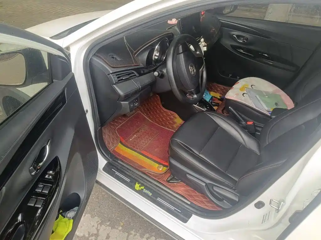 Toyota Yaris L 2020 — фото 14